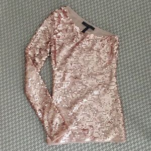 Holiday Pink Sparkling BCBG Top! ✨